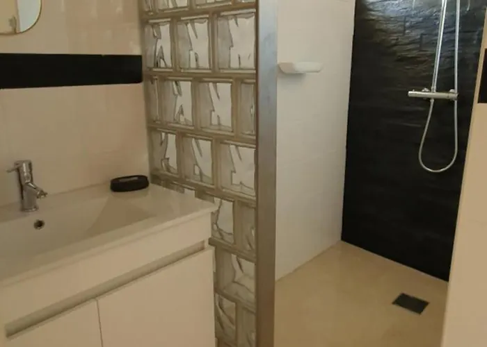 Casa 6 Personnes Quinta Pedras Da Lagoa * الكوباسا